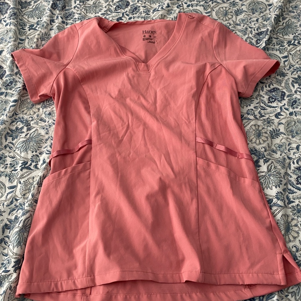 Hanes scrub set